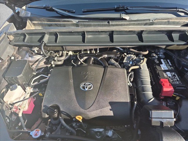 Used 2021 Toyota Highlander XLE AWD/4WD image 23