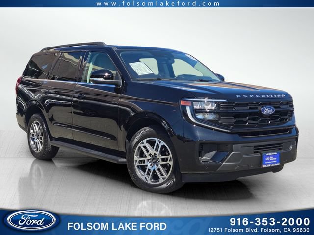 Certified 2025 Ford Expedition Active AWD/4WD image 1