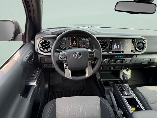 Used 2023 Toyota Tacoma TRD Off-Road AWD/4WD image 7