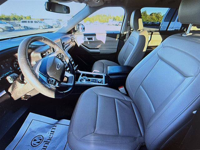 Certified 2024 Ford Explorer XLT w/ Equipment Group 202A AWD/4WD image 8