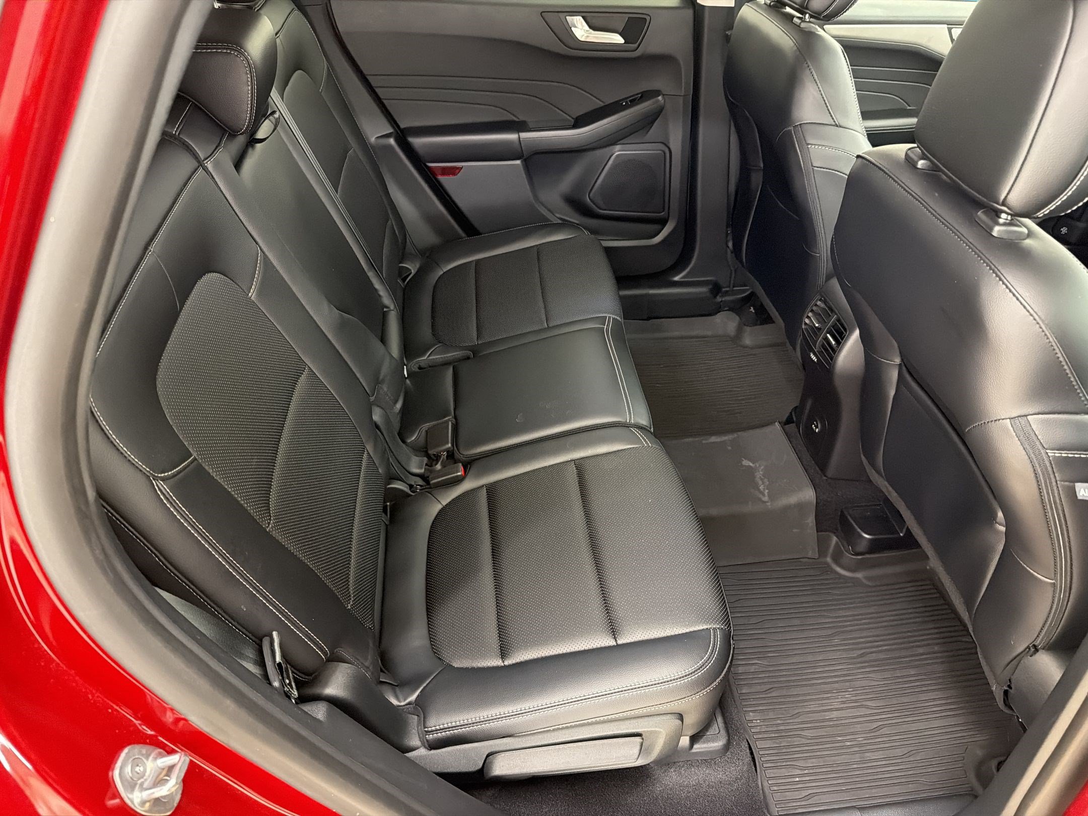 Certified 2021 Ford Escape SEL AWD/4WD image 28