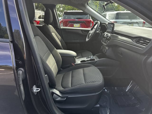 Certified 2023 Ford Escape Active AWD/4WD image 34