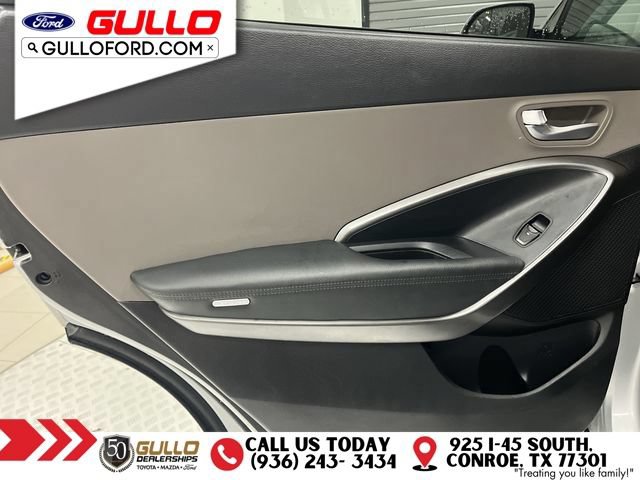 Used 2019 Hyundai Santa Fe XL SE FWD image 16