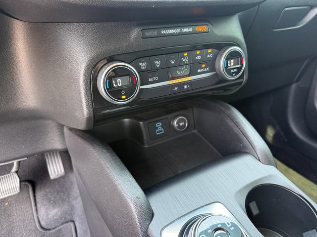 Certified 2021 Ford Escape SE w/ SE Sport Appearance Package FWD image 22