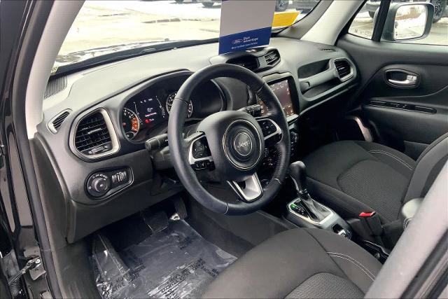 Used 2023 Jeep Renegade Latitude w/ Premium Group image 17