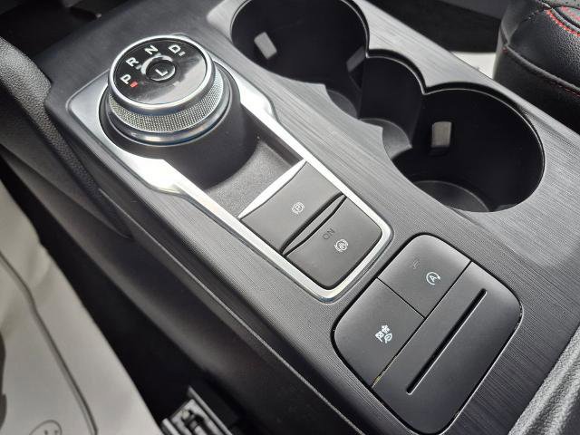 Certified 2022 Ford Escape SEL w/ SEL Stealth AWD Package image 23