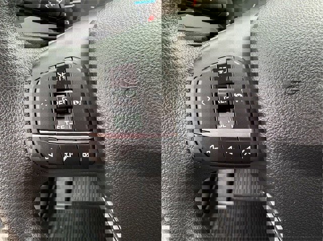 Certified 2021 Ford Escape SE image 19