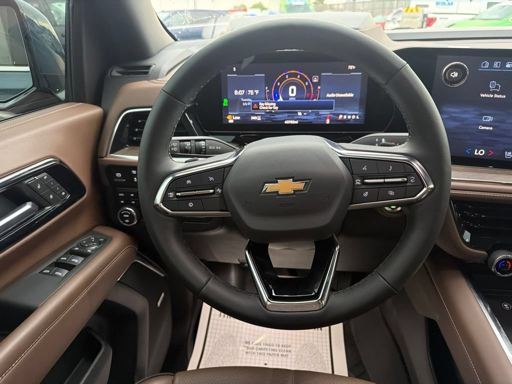 Used 2025 Chevrolet Tahoe High Country AWD/4WD image 19