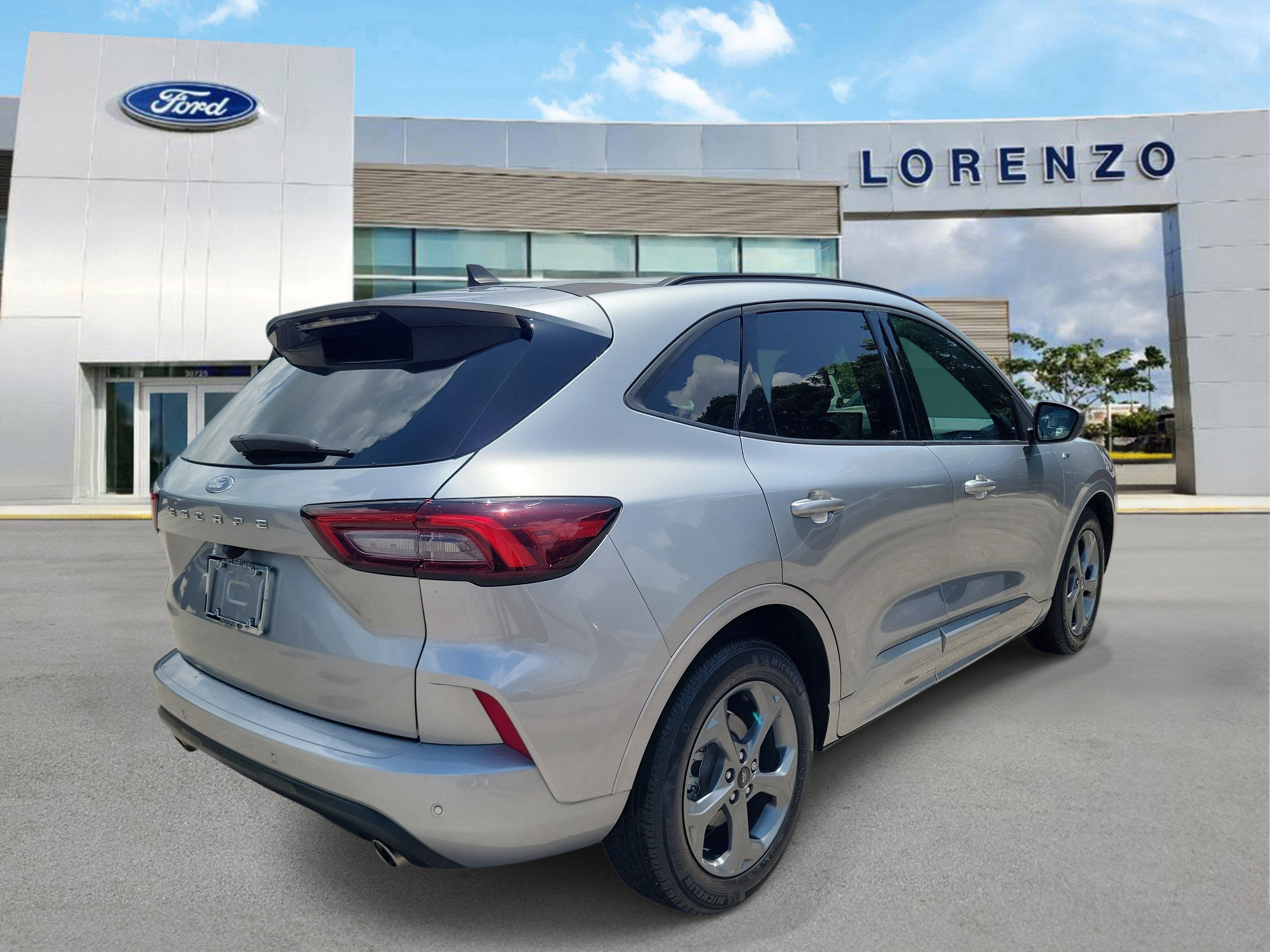 Certified 2024 Ford Escape ST-Line w/ Tech Pack #1 FWD image 5