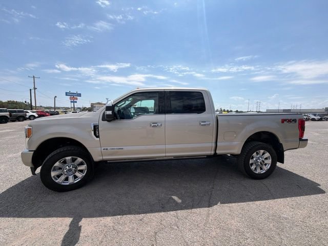 Certified 2017 Ford F350 Platinum w/ Platinum Ultimate Package AWD/4WD image 3