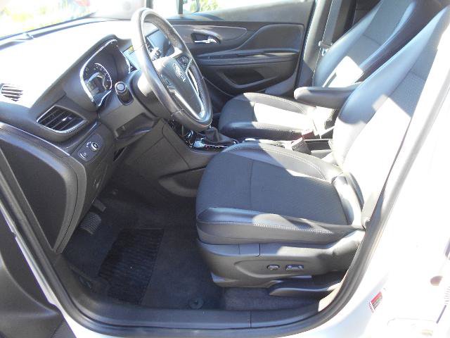 Used 2022 Buick Encore Preferred w/ Safety Package AWD/4WD image 2