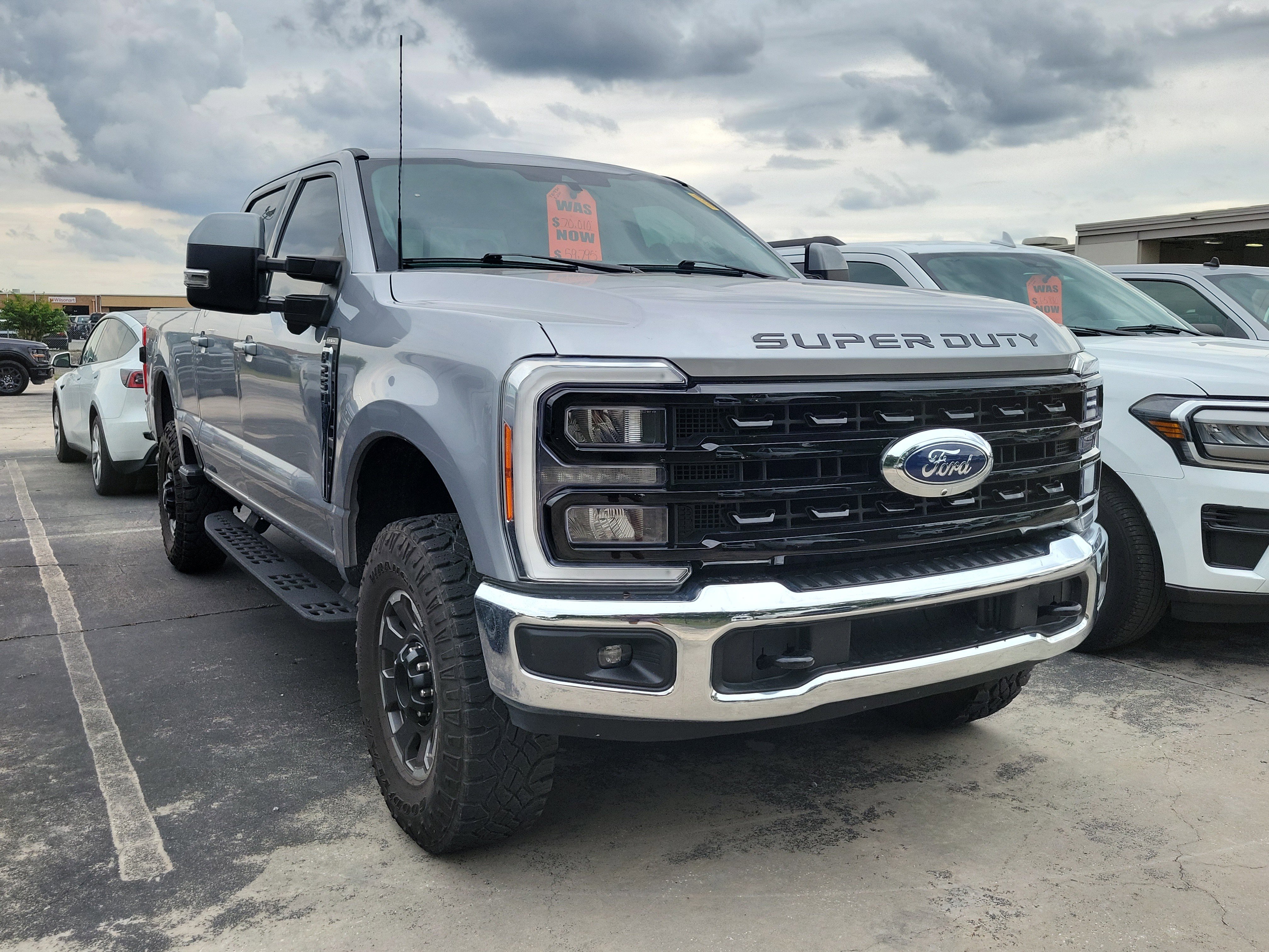 Certified 2023 Ford F250 Lariat w/ Tremor Off-Road Package AWD/4WD image 6