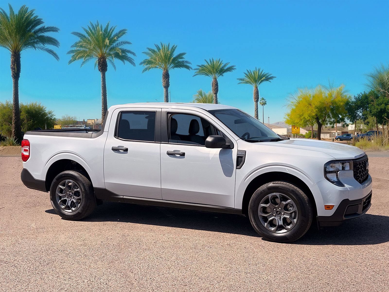 Certified 2025 Ford Maverick XLT FWD image 7