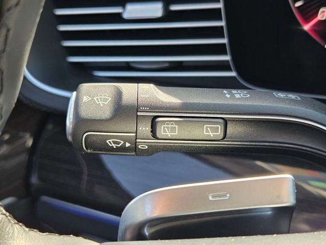 Used 2025 Mercedes-Benz GLE 350 4MATIC image 31