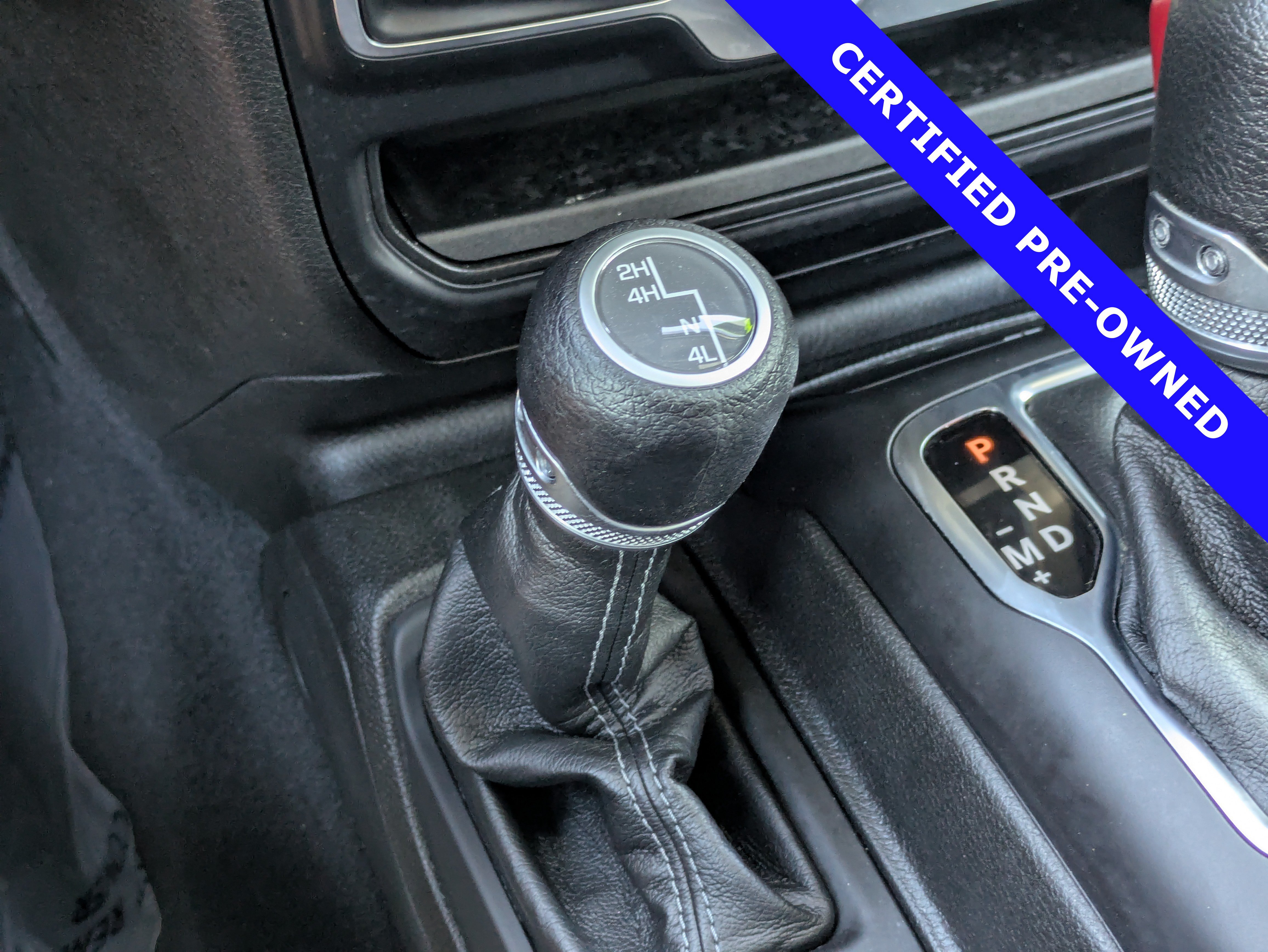 Used 2024 Jeep Wrangler Sport AWD/4WD image 30