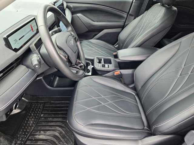 Certified 2025 Ford Mustang Mach-E Select w/ Comfort Package Lite image 11