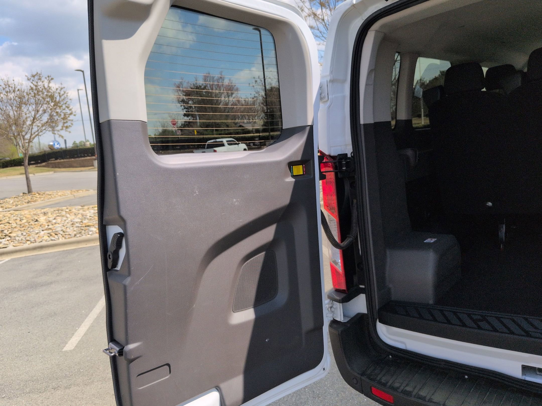 Certified 2024 Ford Transit 350 XLT image 27