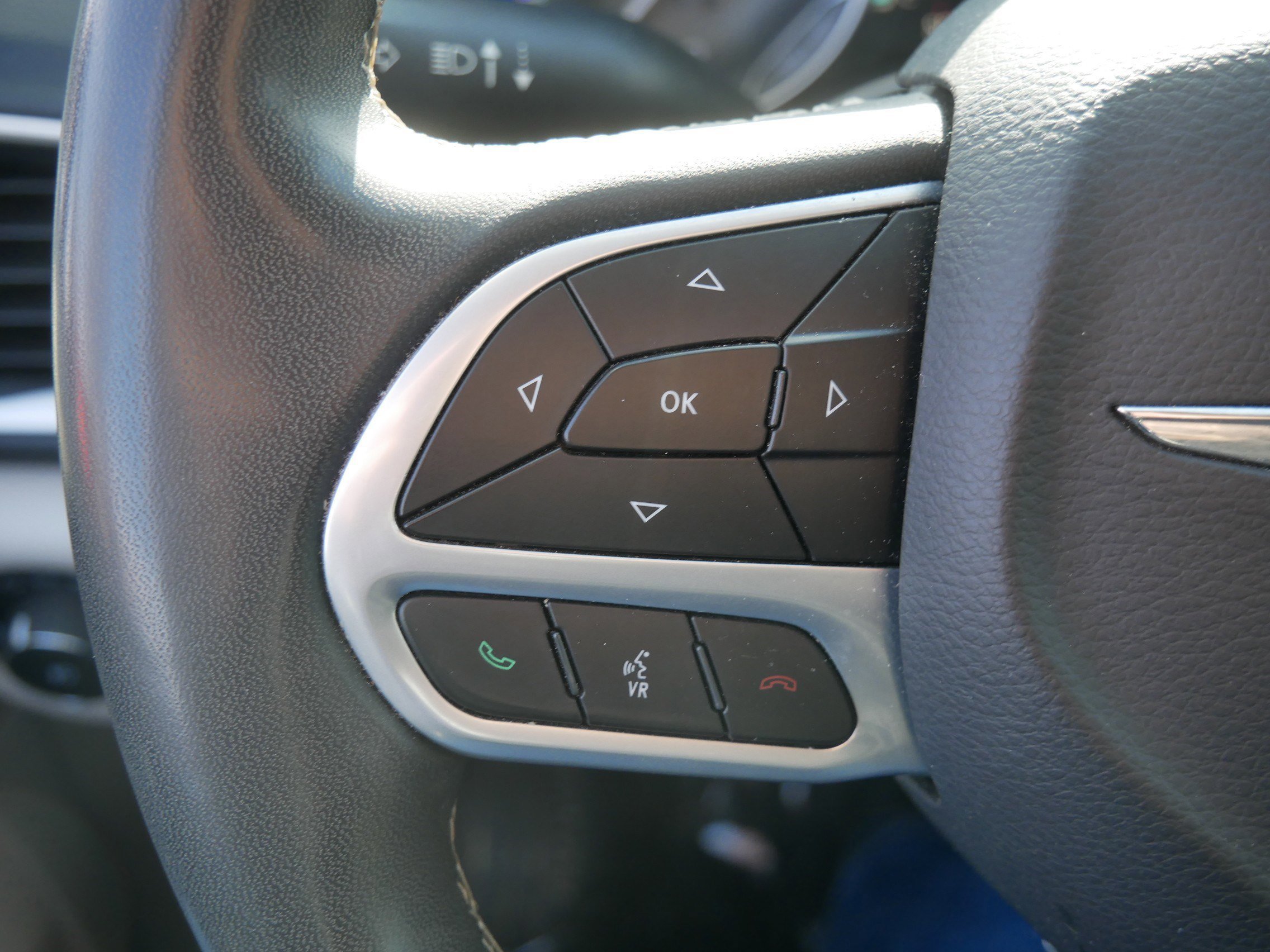 Used 2022 Chrysler Pacifica Touring-L image 27