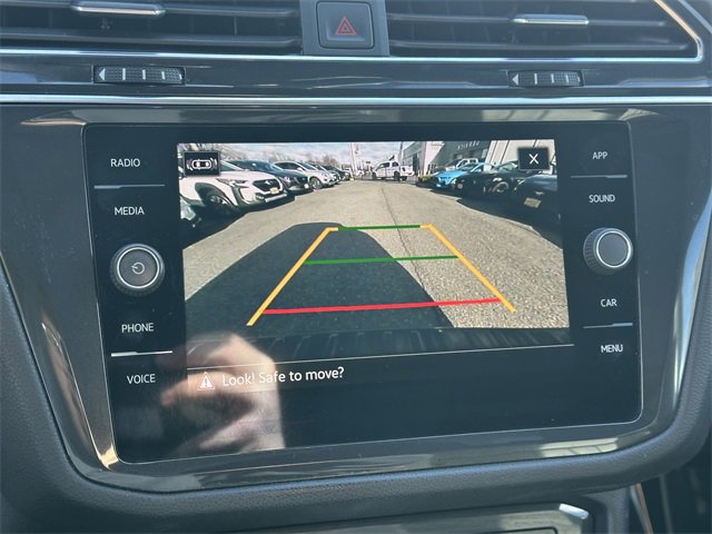 Used 2023 Volkswagen Tiguan SE R-Line image 22