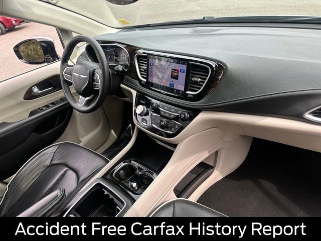 Used 2023 Chrysler Pacifica Limited FWD image 15