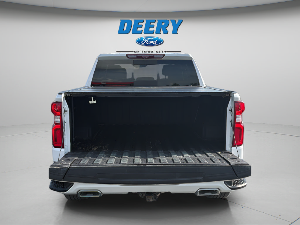 Used 2022 Chevrolet Silverado 1500 High Country w/ Technology Package AWD/4WD image 10