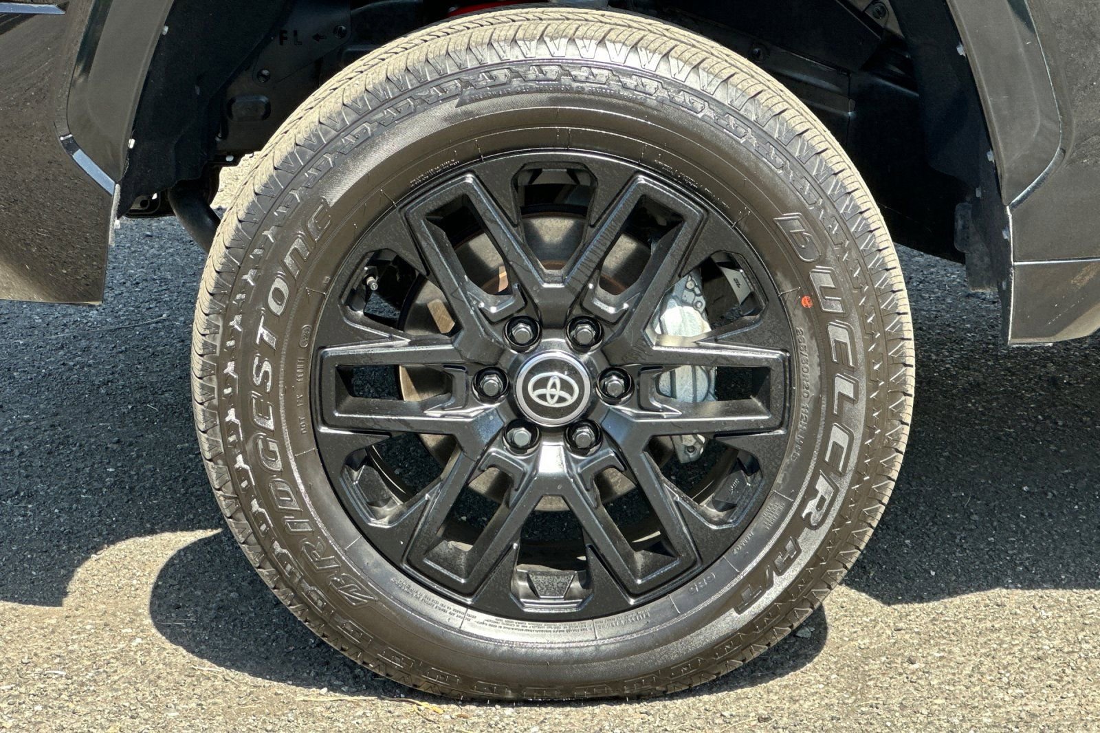 Used 2023 Toyota Tundra Platinum AWD/4WD image 43