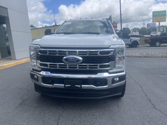 Certified 2025 Ford F350 XLT AWD/4WD image 3