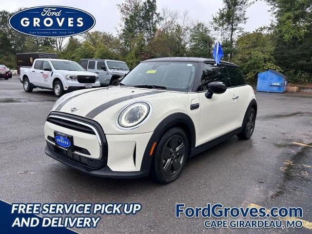 Used 2023 MINI Cooper 2-Door Hardtop image 5