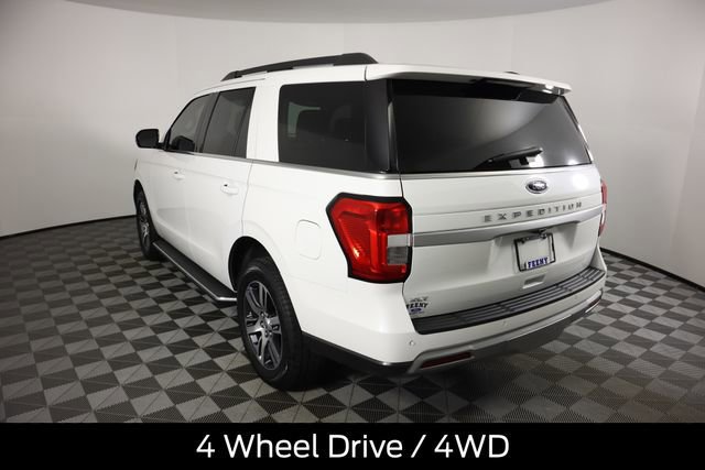 Certified 2023 Ford Expedition XLT image 3