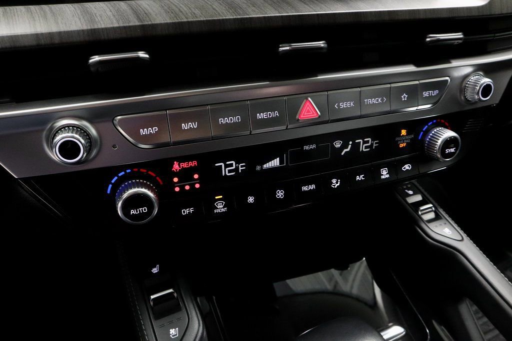 Used 2023 Kia Telluride EX w/ EX Captain's Chair Package image 33