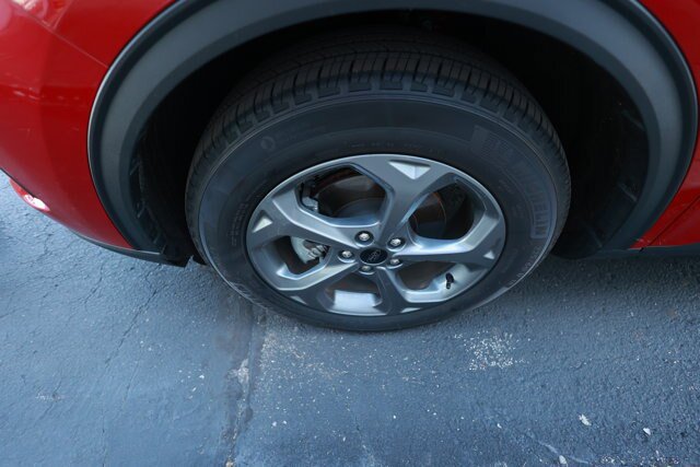 Certified 2025 Ford Escape ST-Line w/ Tech Pack #1 FWD image 9