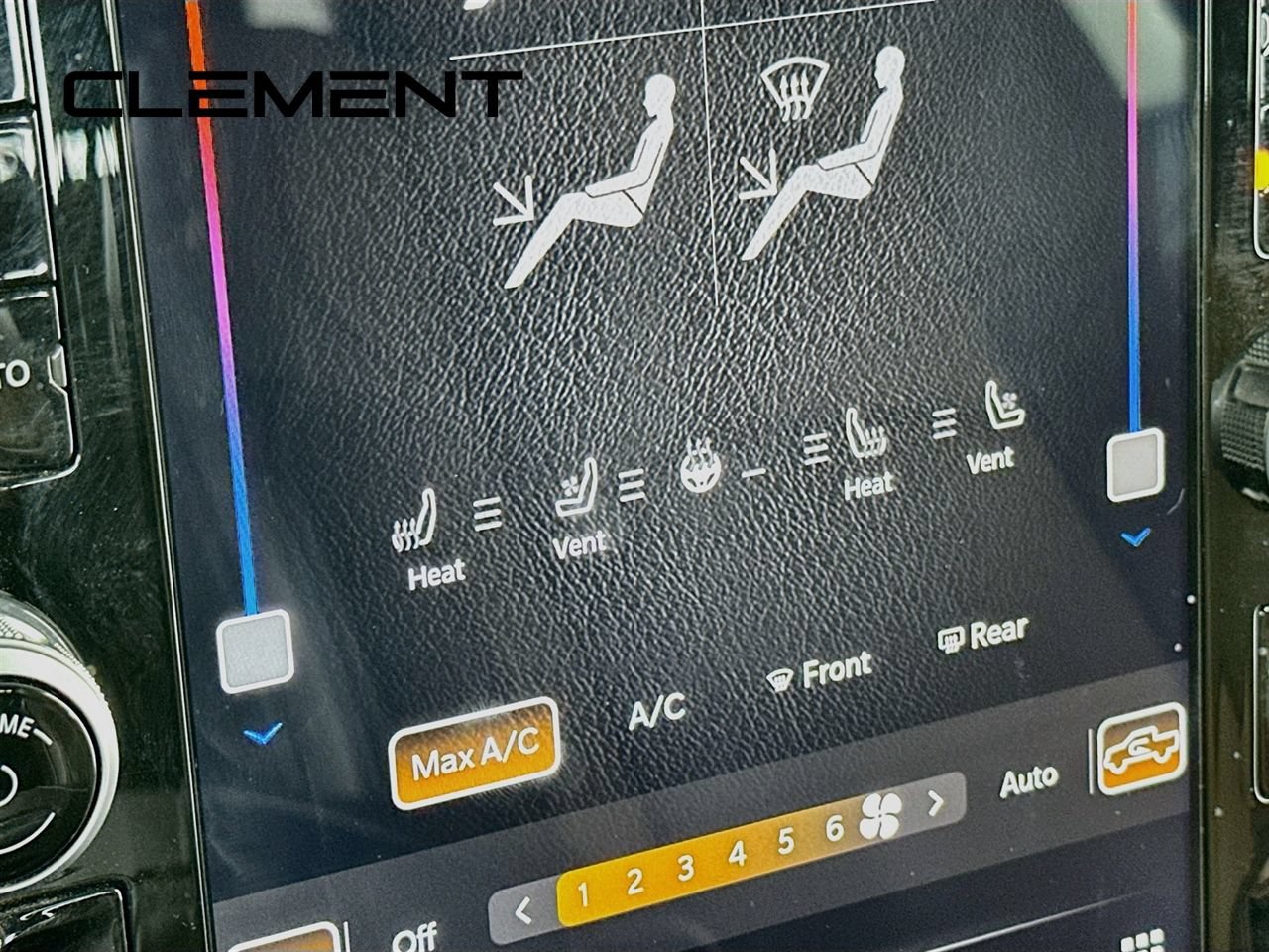 Used 2024 RAM 3500 Limited AWD/4WD image 23