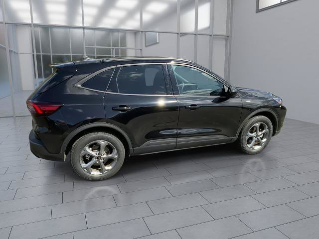 Certified 2025 Ford Escape ST-Line Select AWD/4WD image 8