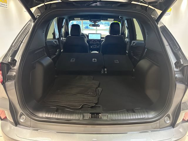 Certified 2024 Ford Escape ST-Line w/ Tech Pack #1 AWD/4WD image 21