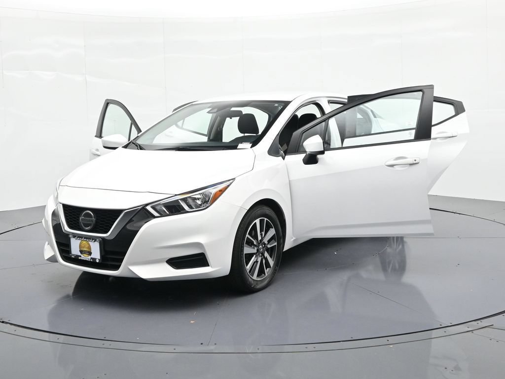 Used 2022 Nissan Versa SV FWD image 24