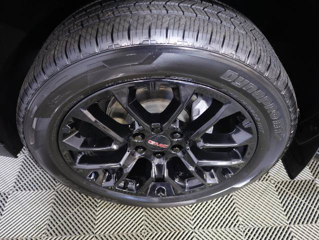 Used 2024 GMC Yukon XL Denali AWD/4WD image 40