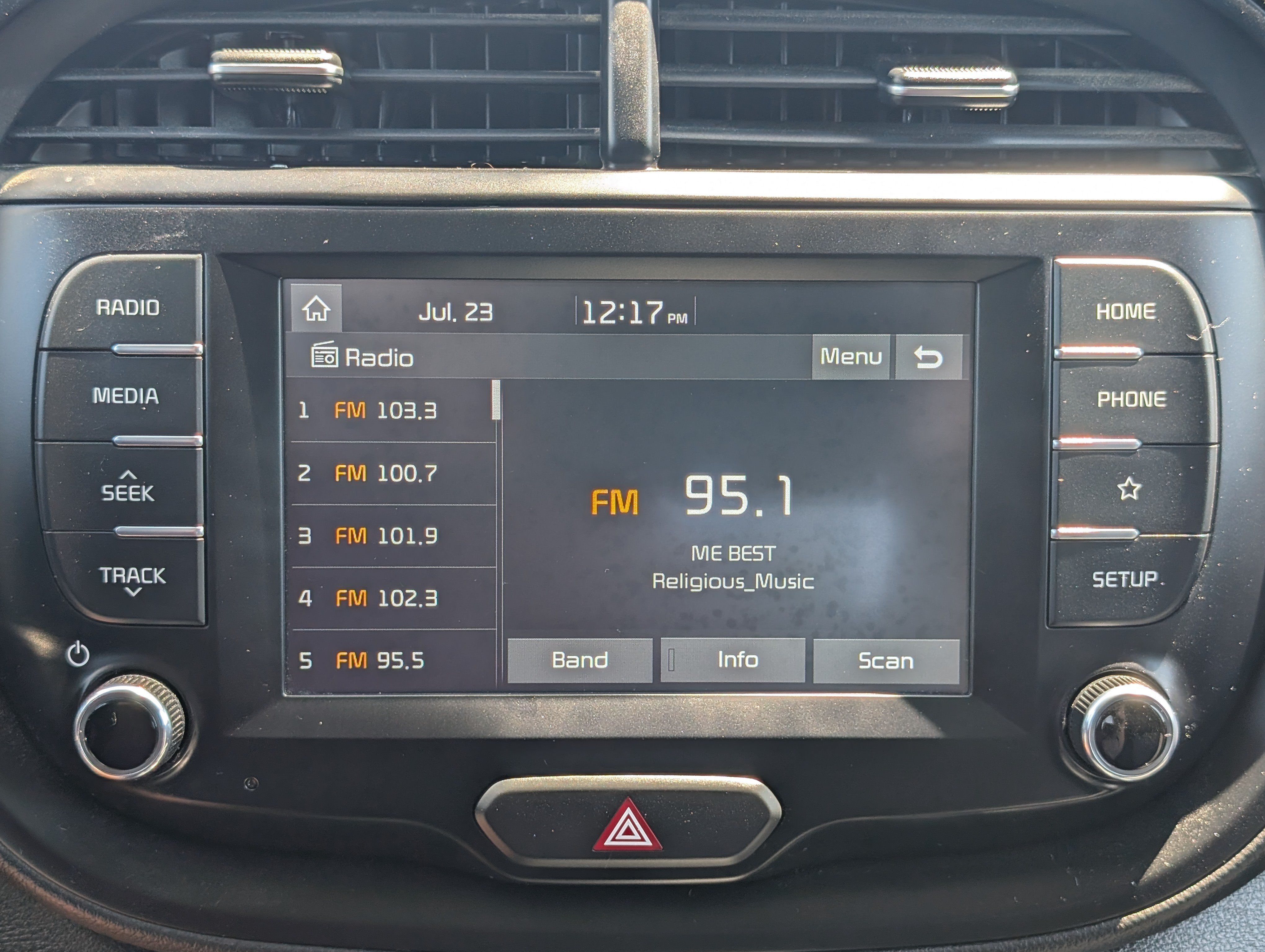 Used 2020 Kia Soul LX FWD image 23