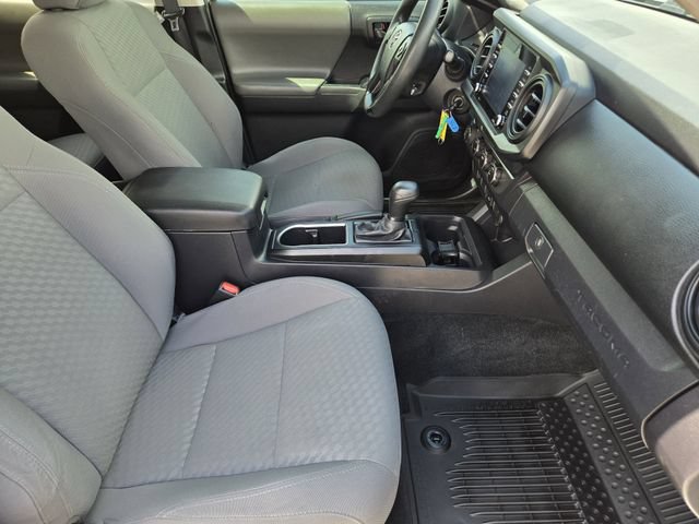 Used 2022 Toyota Tacoma SR AWD/4WD image 13