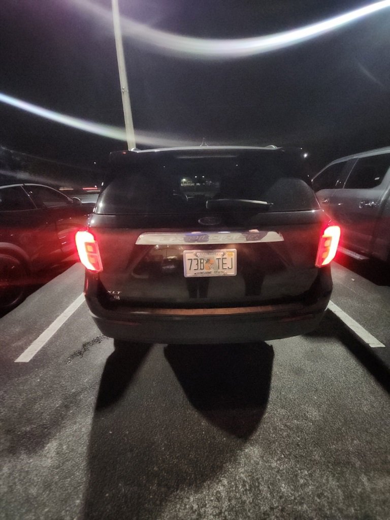 Certified 2022 Ford Explorer XLT image 4