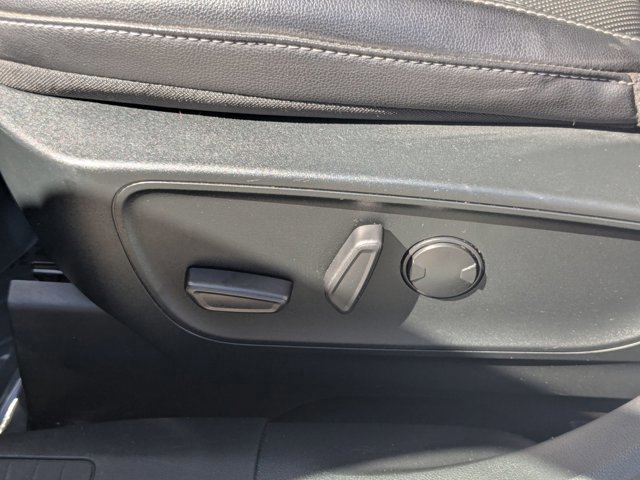 Certified 2022 Ford Escape Titanium w/ Class II Trailer Tow Package image 16