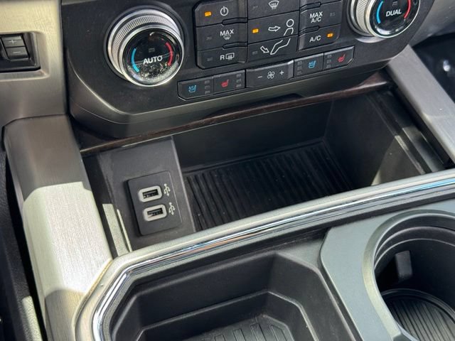 Certified 2017 Ford F350 Platinum w/ Platinum Ultimate Package AWD/4WD image 22