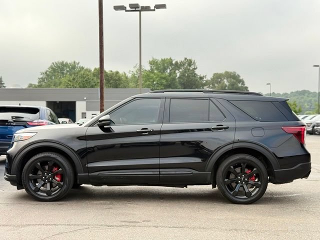 Certified 2023 Ford Explorer ST w/ Technology Package AWD/4WD image 40