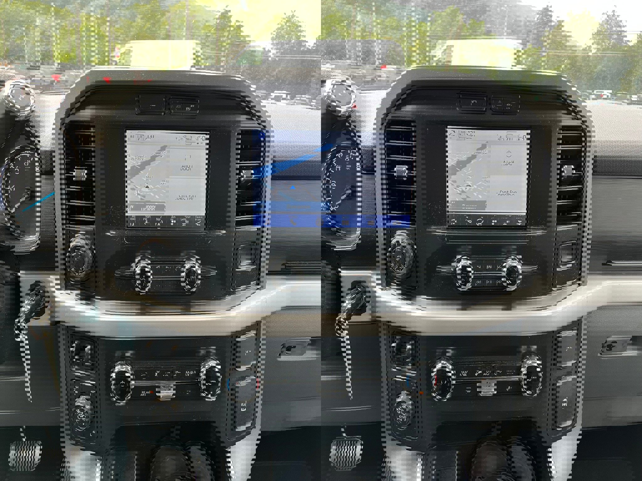 Certified 2022 Ford F150 XLT w/ Equipment Group 301A Mid image 19