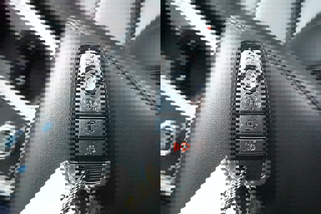 Certified 2024 Ford Explorer XLT w/ Equipment Group 202A AWD/4WD image 21