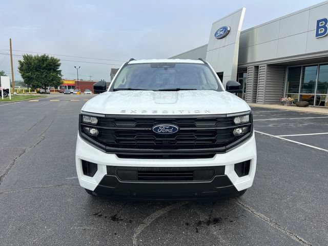 Certified 2025 Ford Expedition Active RWD image 2