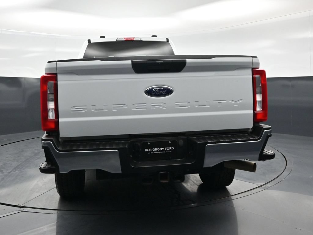 Certified 2025 Ford F350 XLT AWD/4WD image 22