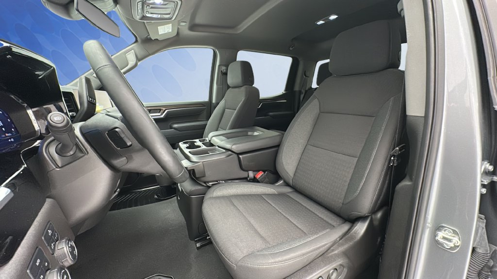 Used 2025 Chevrolet Silverado 1500 LT AWD/4WD image 15