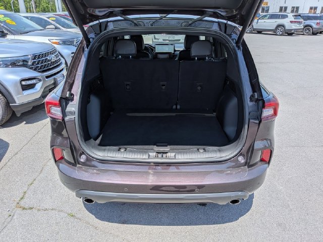 Certified 2023 Ford Escape ST-Line w/ Tech Pack #1 AWD/4WD image 17