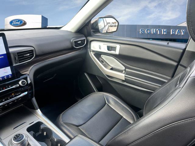 Certified 2023 Ford Explorer Limited w/ Limited Technology Package AWD/4WD image 15