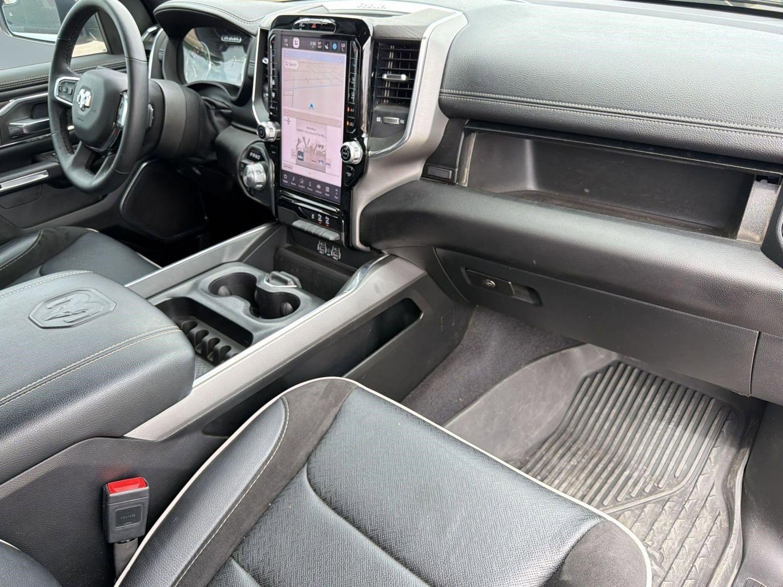 Used 2025 RAM 1500 Laramie w/ Sport Appearance Package AWD/4WD image 28